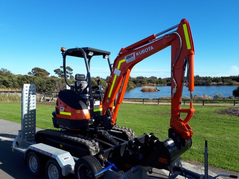 Excavator kubota 2.5 tonne on a trailer near the Greenfields Watland