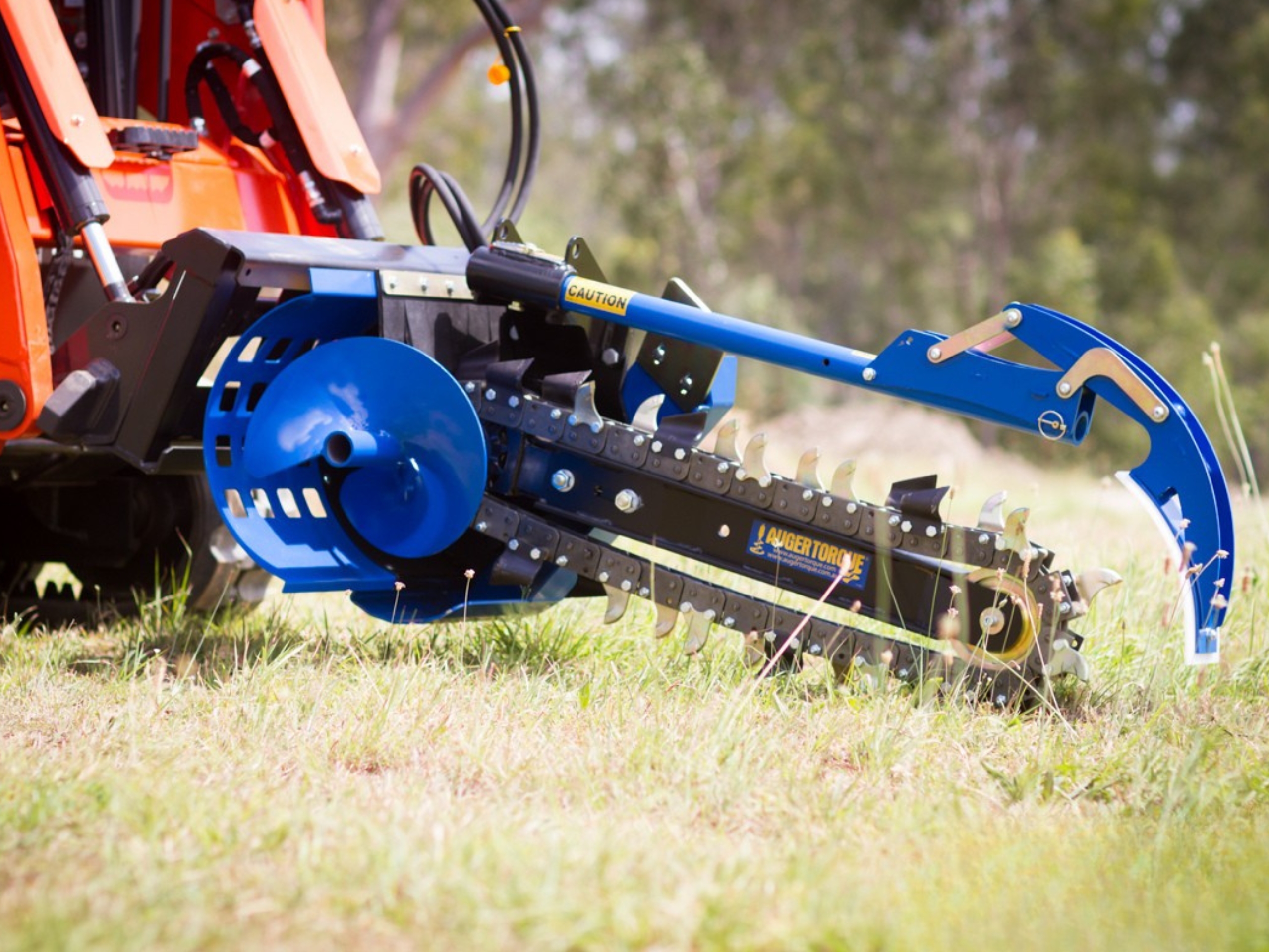 Auger Torque Trencher (4) Auger Torque Trencher