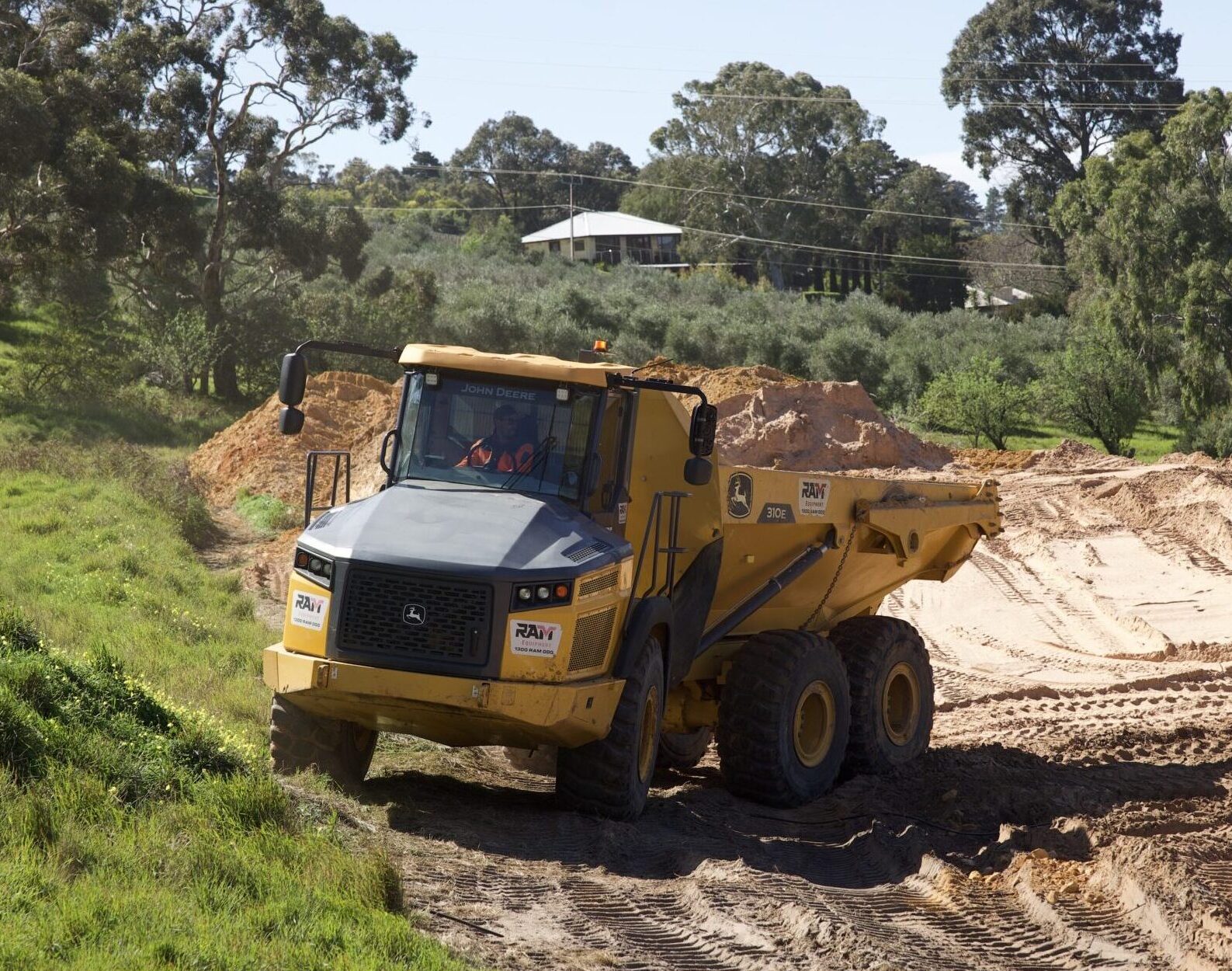 Georgeson (ADT)_023 John Deere ADT (30T)