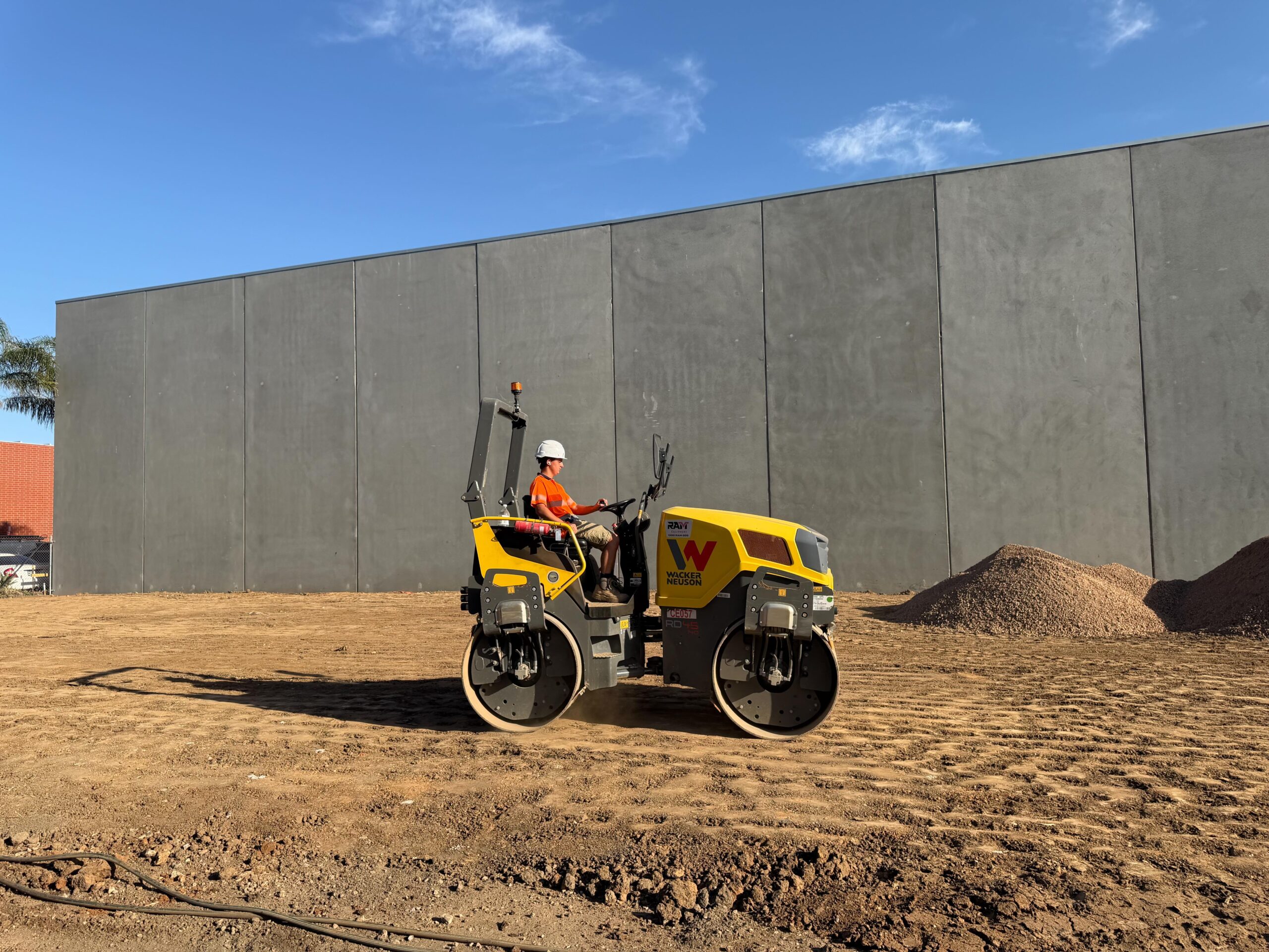 WN RD45-100 (2) Wacker Neuson 4T Roller