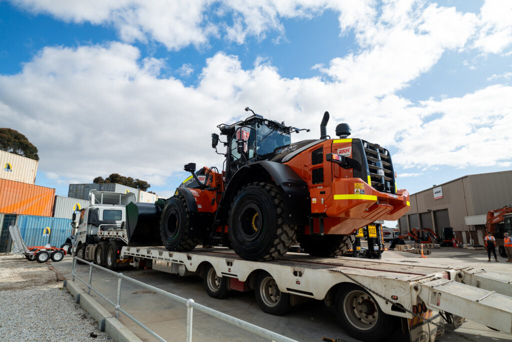 Hitachi Wheel Loader (18T)
