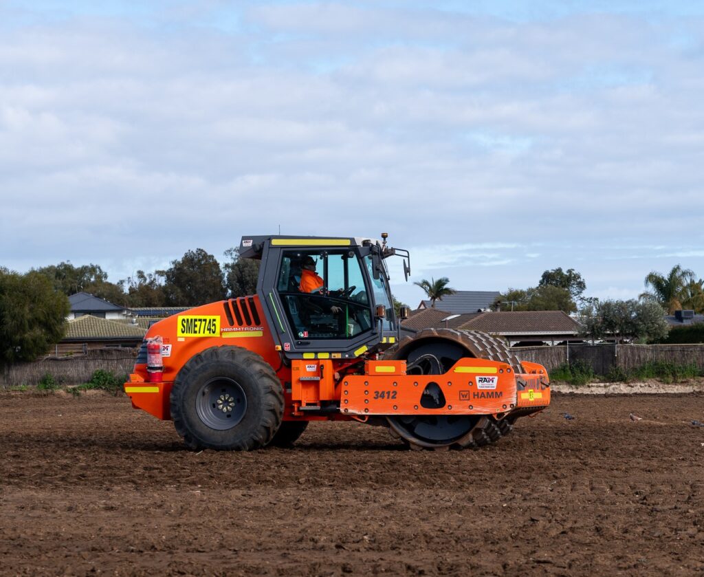 Hamm Padfoot Drum Roller (12T)
