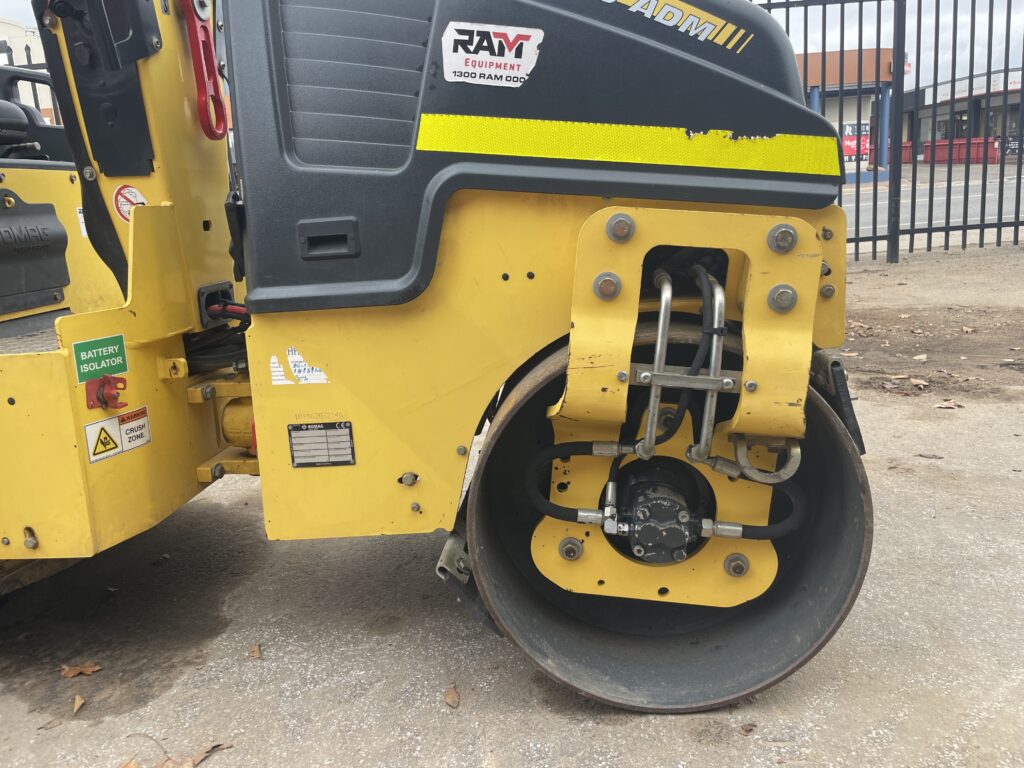 2018 Bomag BW100ADM-5 Roller (CE014)