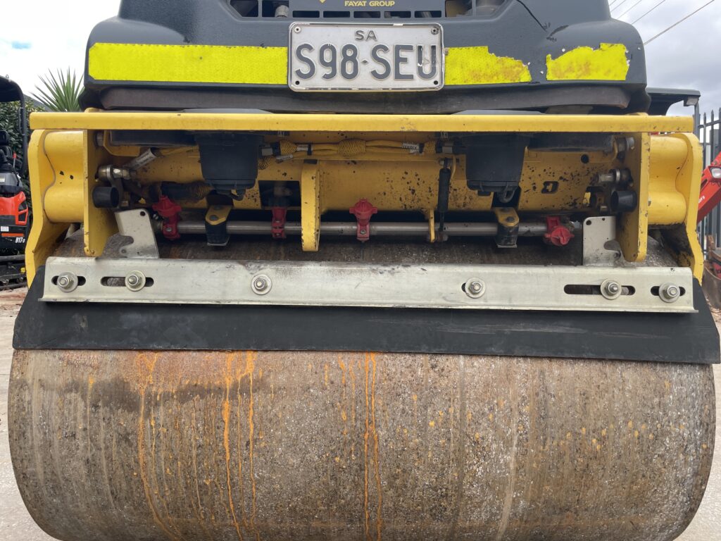 2018 Bomag BW100ADM-5 Roller (CE014)