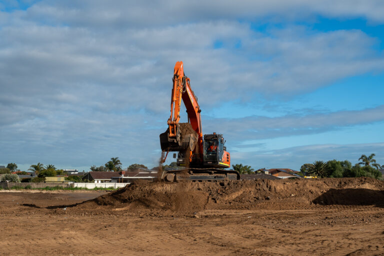 Hitachi Excavator (36T)