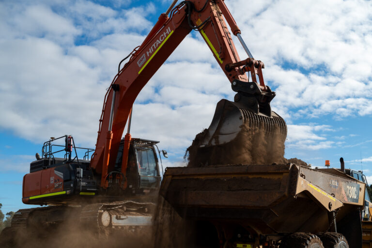 Hitachi Excavator (36T)