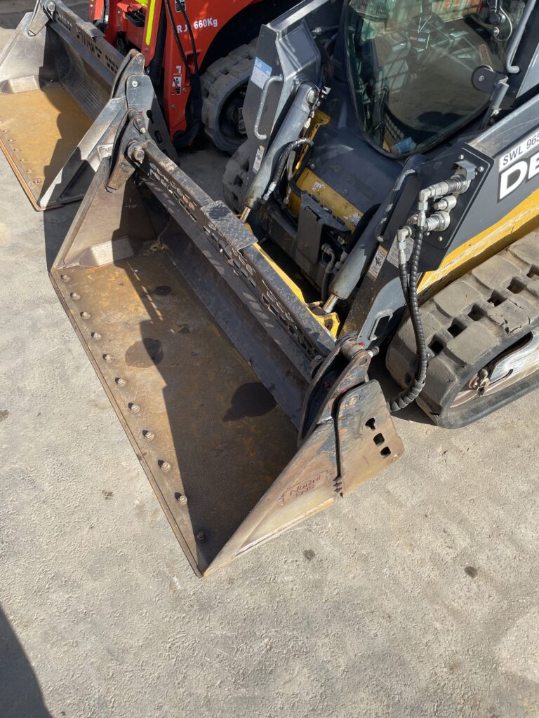 2020 John Deere 317G Skid Steer (SS058)