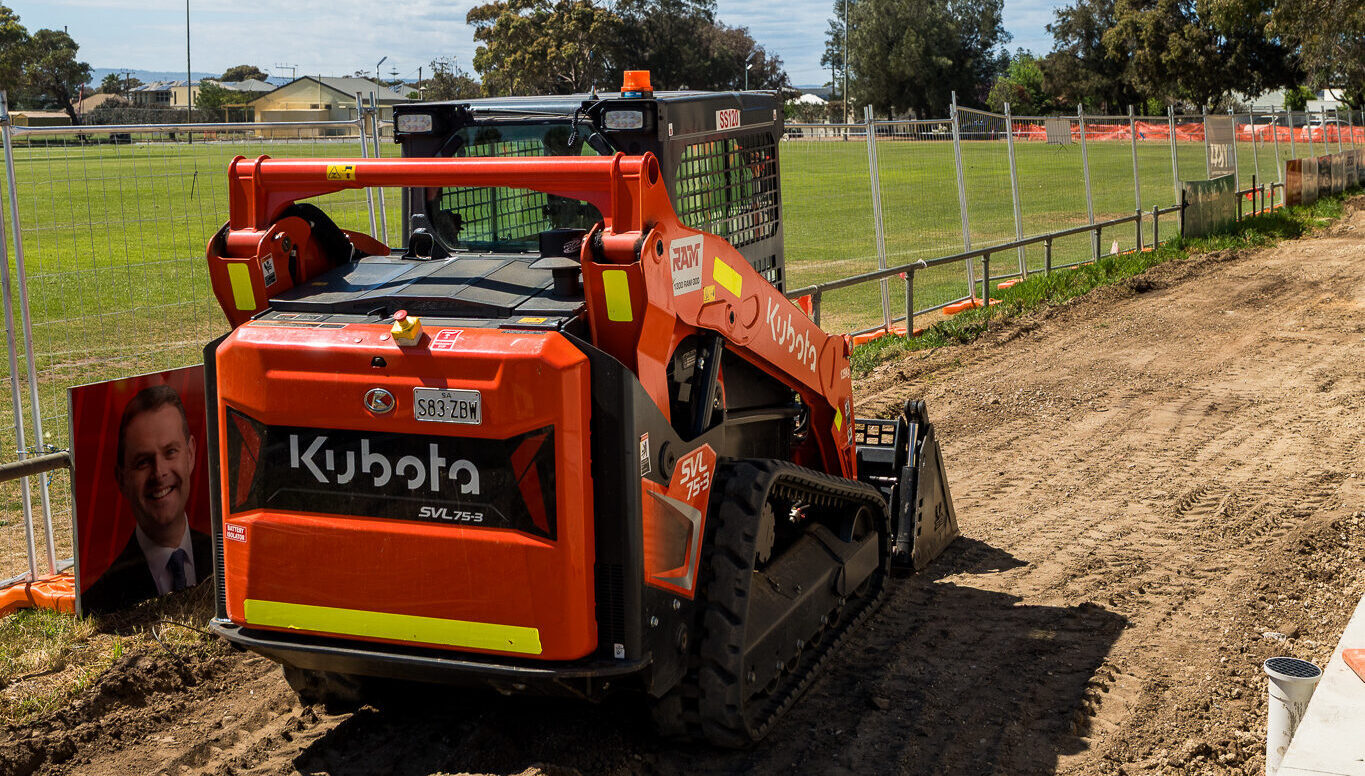 DORKY - RAM EQUIPMENT - 30-10-25 - SOCIAL MEDIA RESOLUTION-38 Kubota SVL75-3 Skid Steer (4T)