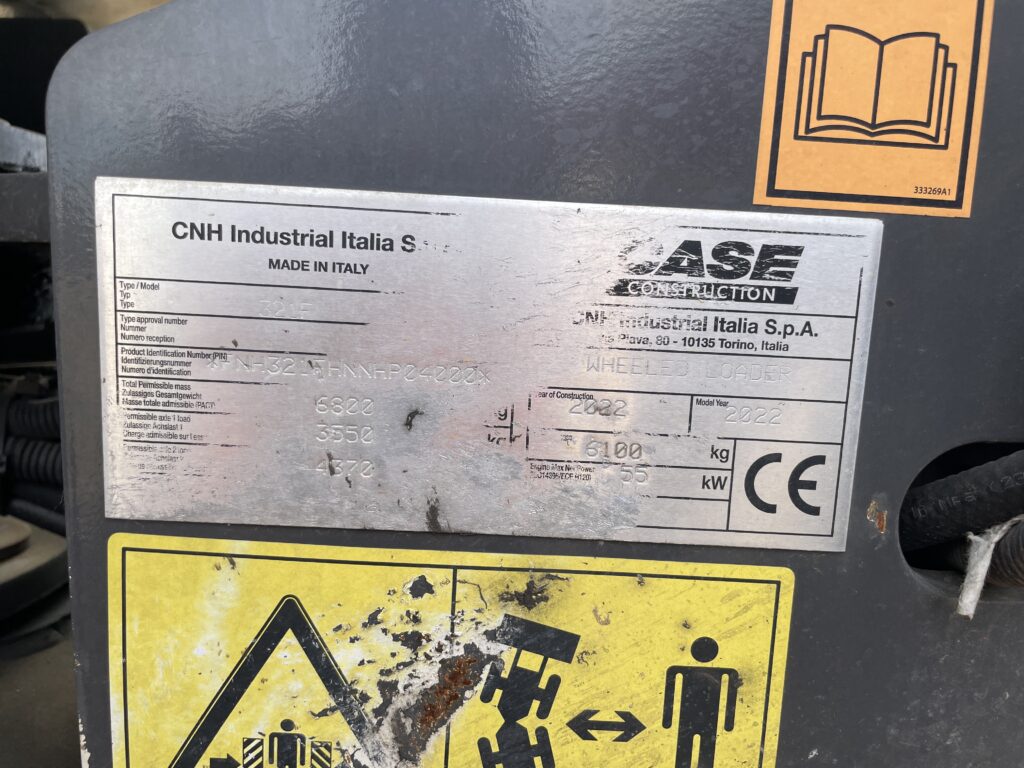 2022 CASE 321Fxt Wheel Loader (LW026)
