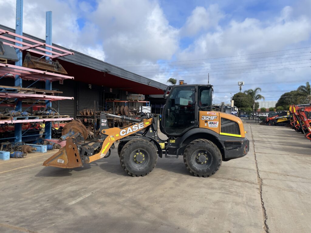2022 CASE 321Fxt Wheel Loader (LW026)