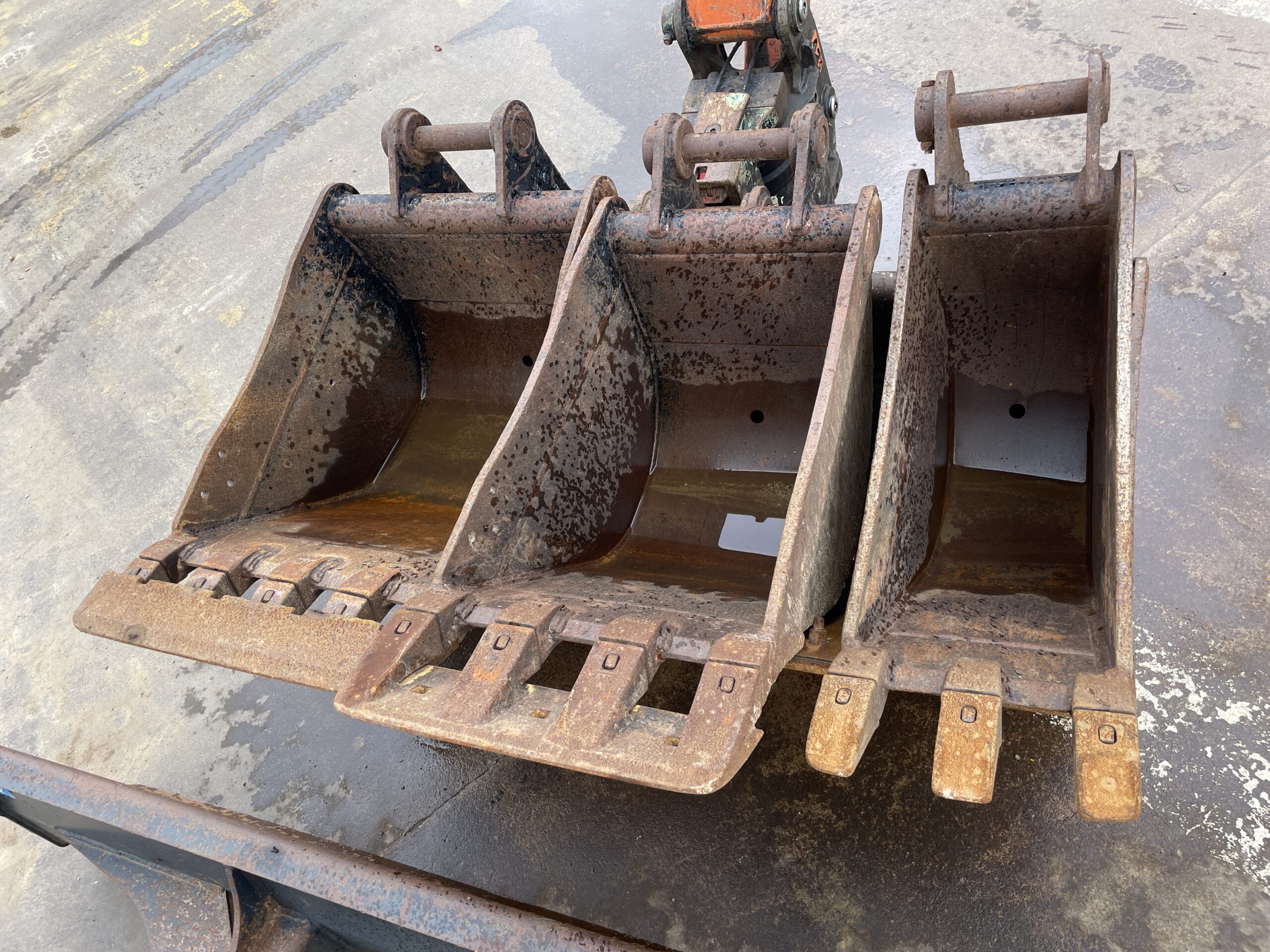 20251026_231754283_iOS 2021 Hitachi ZX65USB-5A Excavator (EX175)