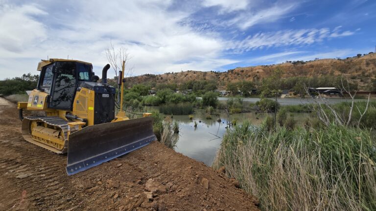 John Deere Dozer (10T)