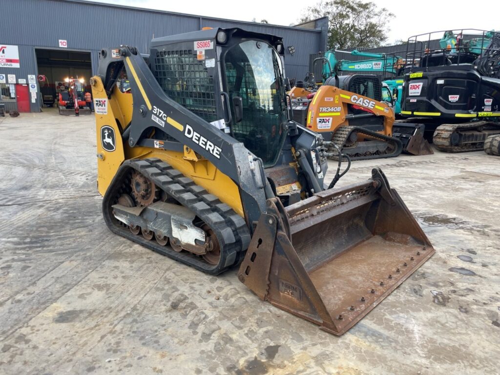 2020 John Deere 317G Skid Steer (SS065)