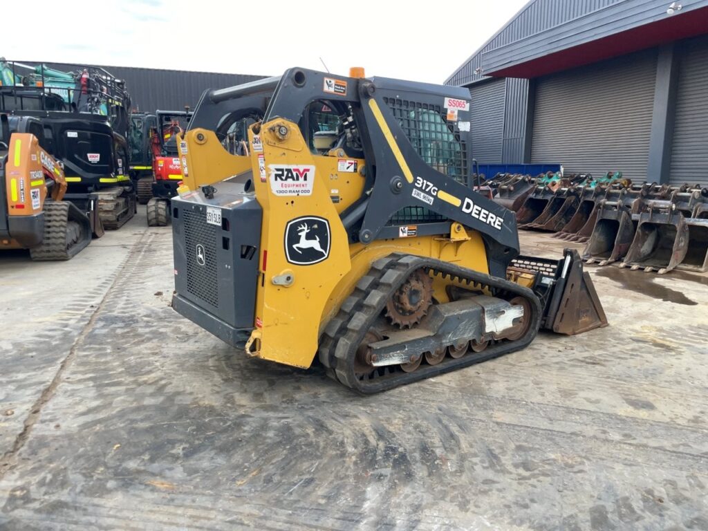 2020 John Deere 317G Skid Steer (SS065)