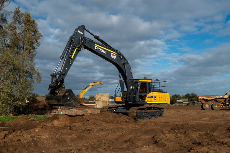 John Deere Excavator (38T)