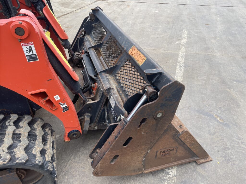 2021 Kubota SVL97-2 Skid Steer (SS050)