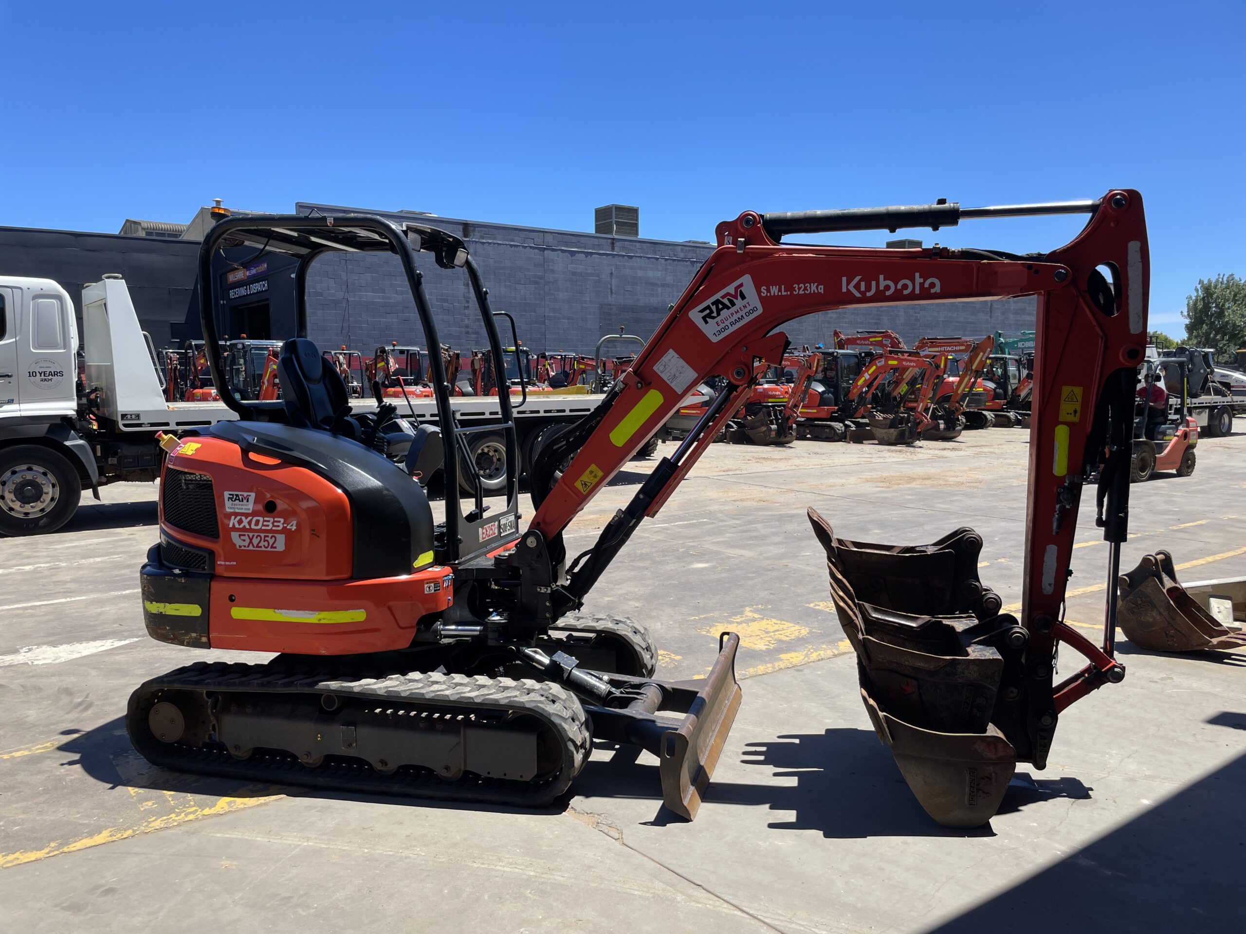 20251112_021636890_iOS 2022 Kubota KX033-4 Excavator (EX252)