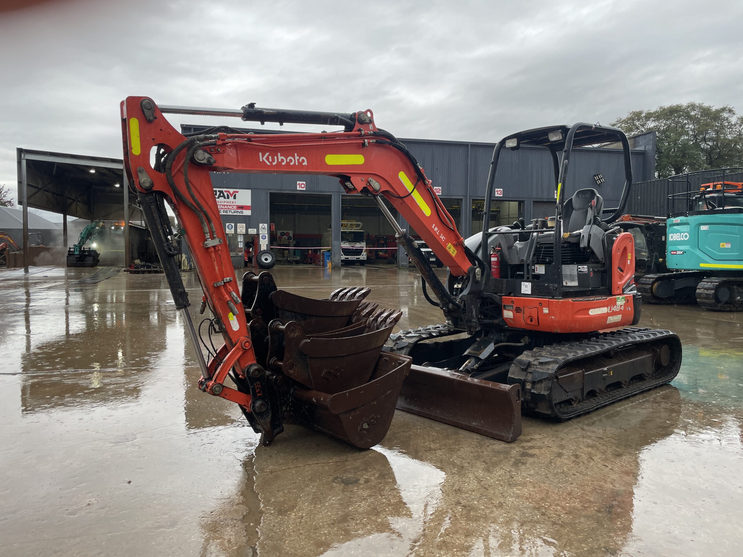 Kubota U48-4G Excavator (3) 2021 Kubota U48-4G Excavator