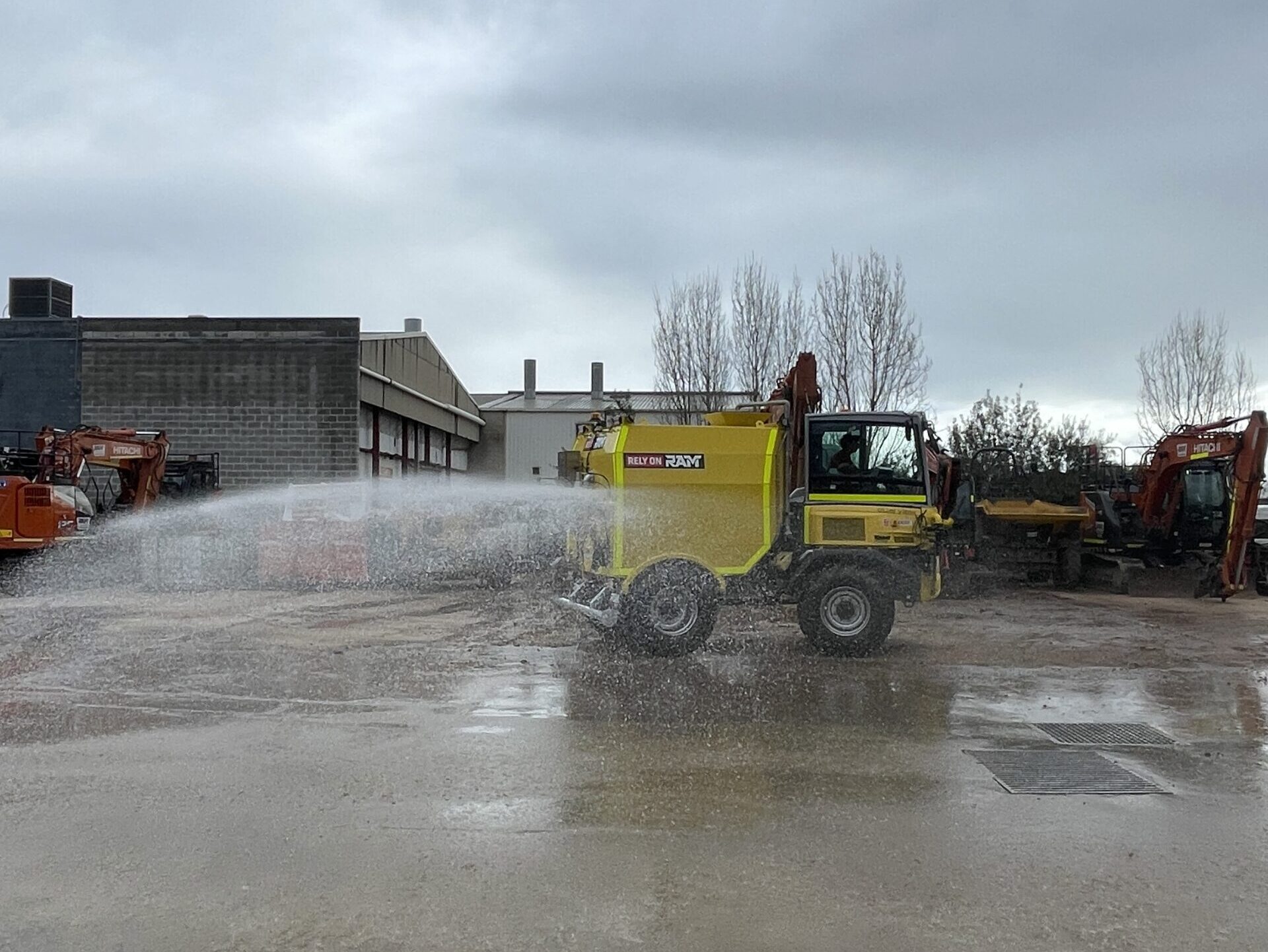 Wacker Neuson DV90 Water Cart (14) Wacker Neuson Water Truck