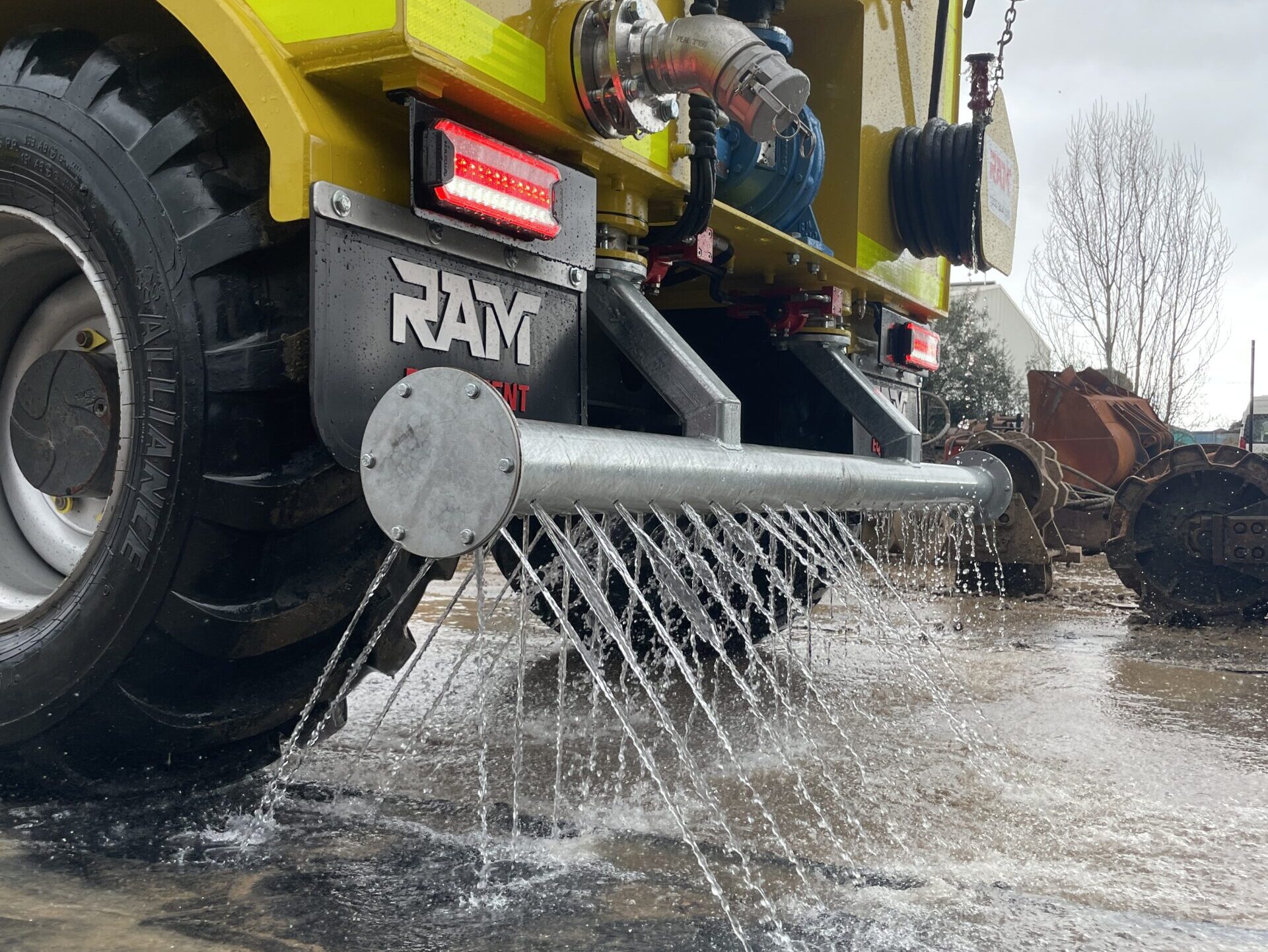 Wacker Neuson DV90 Water Cart (7) Wacker Neuson Water Truck